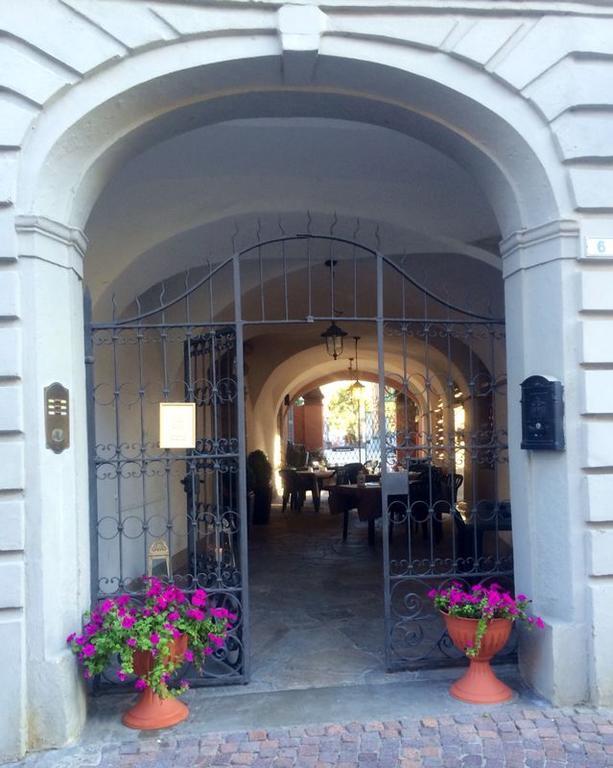 Villa Chiara Hotel Canelli Exteriör bild